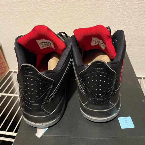 Jordan courtside 23 “particle grey” - Picture 7 of 9